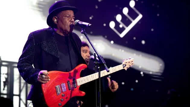 getty_titojacksonredguitar_110524373644