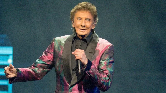 getty_barrymanilow_120224396478