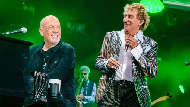 getty_billyjoelrodstewart_120524388428
