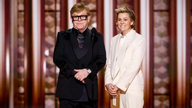 m_eltonjohnandbrandicarlileatggs_010625_0665166
