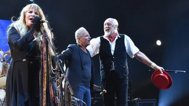getty_fleetwoodmac_020425514209