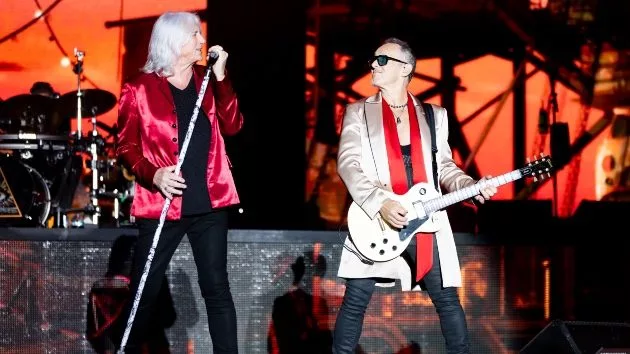 getty_defleppard_031125221401
