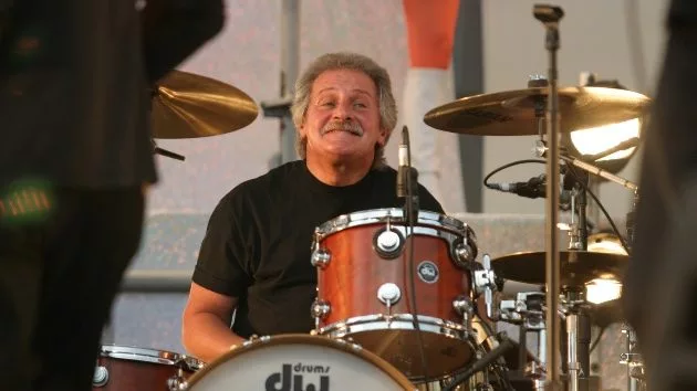 getty_petebest_040725985526