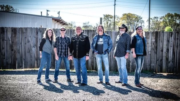 m_marshalltuckerband_041725378253