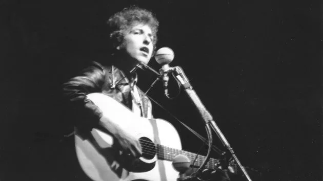 getty_bobdylan65_042925705498