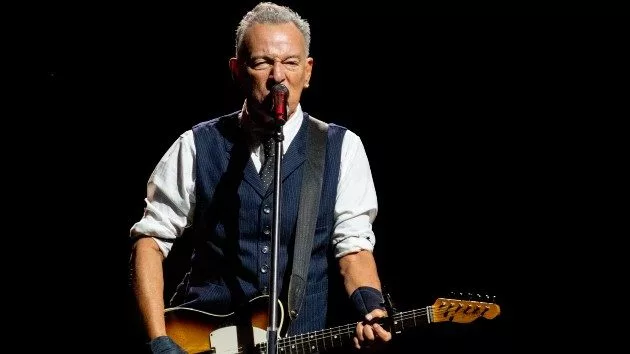 getty_brucespringsteenmanchester_051925688897