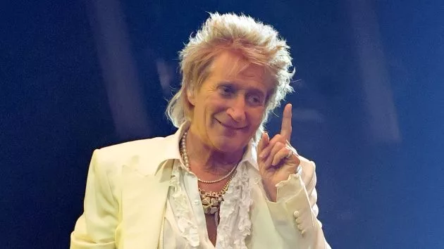 getty_rodstewart_060725-2_0868484