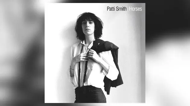 m_pattismithhorses_082225659017
