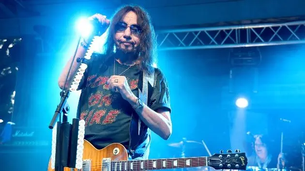 getty_acefrehley_092625528708
