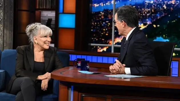 m_bettemidlercolbert_101525583023