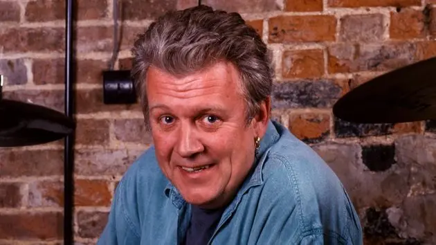 g_gilsonlavis_110625517429