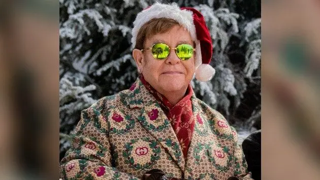 m_eltonjohnholiday2026_120125812651