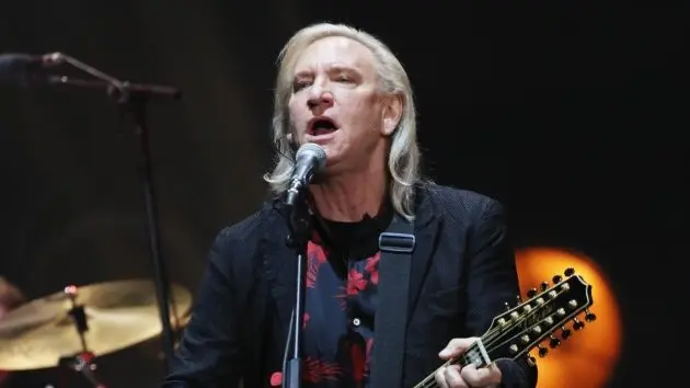 getty_joewalsh_012626759051