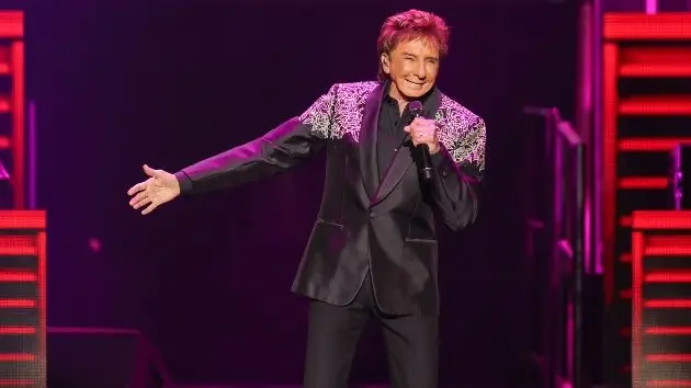 getty_barrymanilow_020426455366
