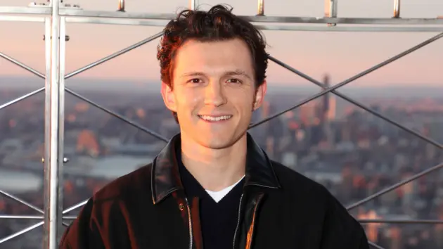 e_tomholland_031926735956