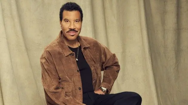 m_lionelrichie_032726_0476238