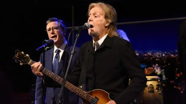 m_paul20mccartney20and20colbert_052226932313
