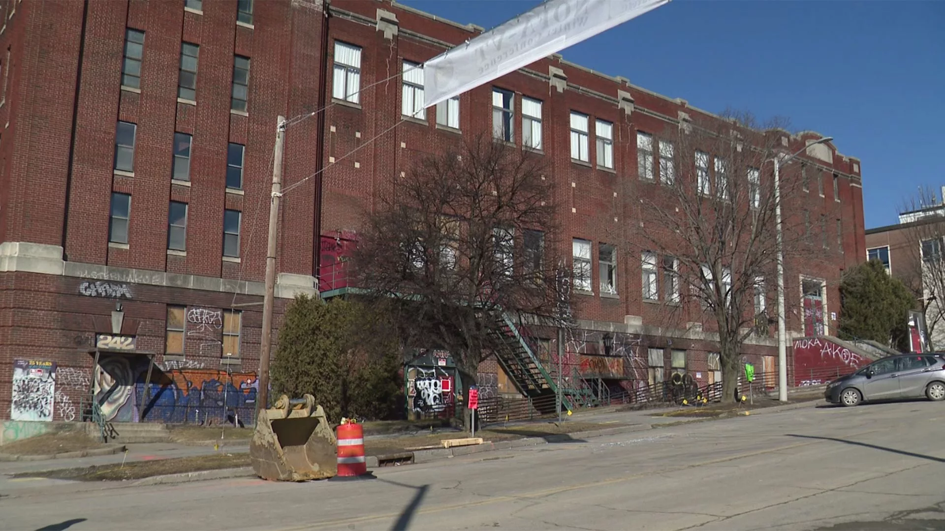 uwtpqjlelbfjbmvnc6zwsb5xum855195