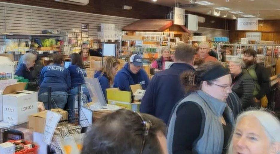 Cheese and Wine Traders liquidation sale draws long lines 92.1 WVTK