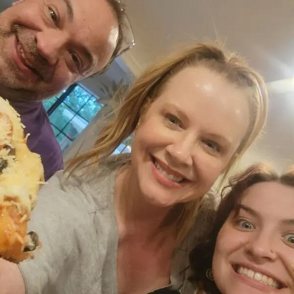 be251c7c3c78c793018e6a2de3a38ca03d0dec6ea24c428c746cd48c7eacd99cda04ceb4605ddad077db12401f938fd1e69b39ffe5c541d897aace69f9e4f64e-600x600706426-1