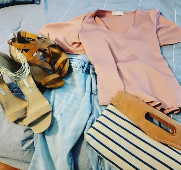 685a13723acf17a372b6ac3f01f5f409c5d7da63438fd9a4078b769461f1b6923ba8debe7f4e31ab5b942b2497c259d02af64050312e58cfa6c844f39b0416f6-600x600690128-1