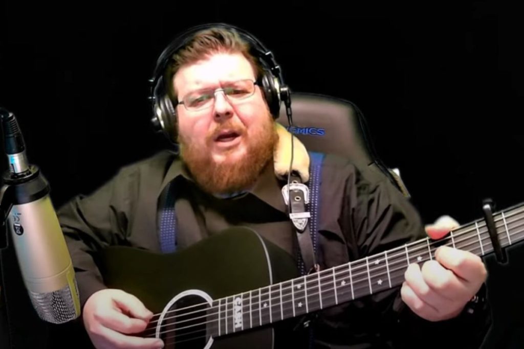 Musician Answers the Age-Old Question, "What if Johnny Cash Performed 'Gangsta's Paradise'?" - Vimarsana News