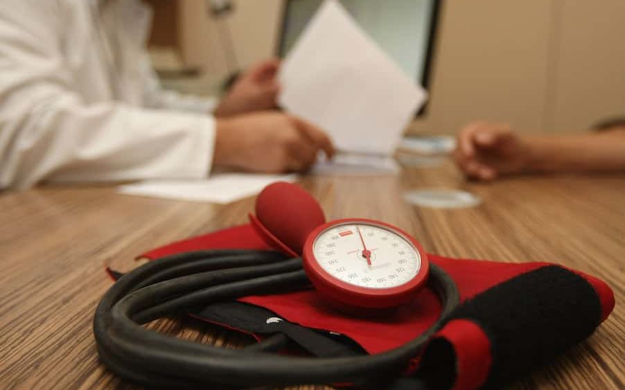 doctors-seek-higher-fees-from-health-insurers