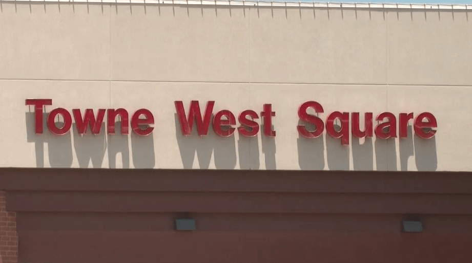 towne-west-square-png-10