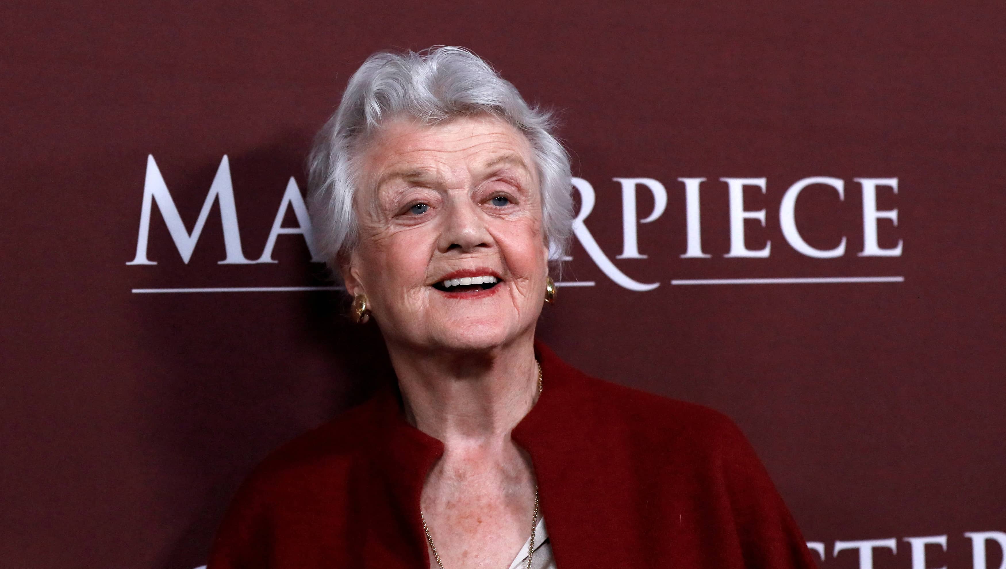 file-photo-actor-lansbury-poses-at-a-photocall-for-the-television-series-little-women-in-pasadena