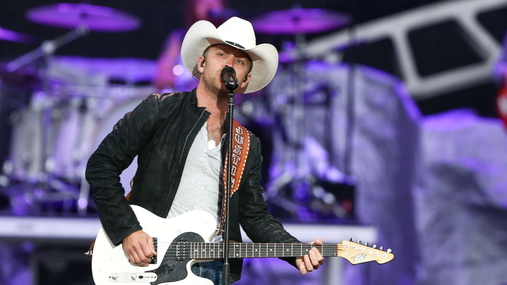 'Fox & Friends' summer concert series to feature Justin Moore w/Riley