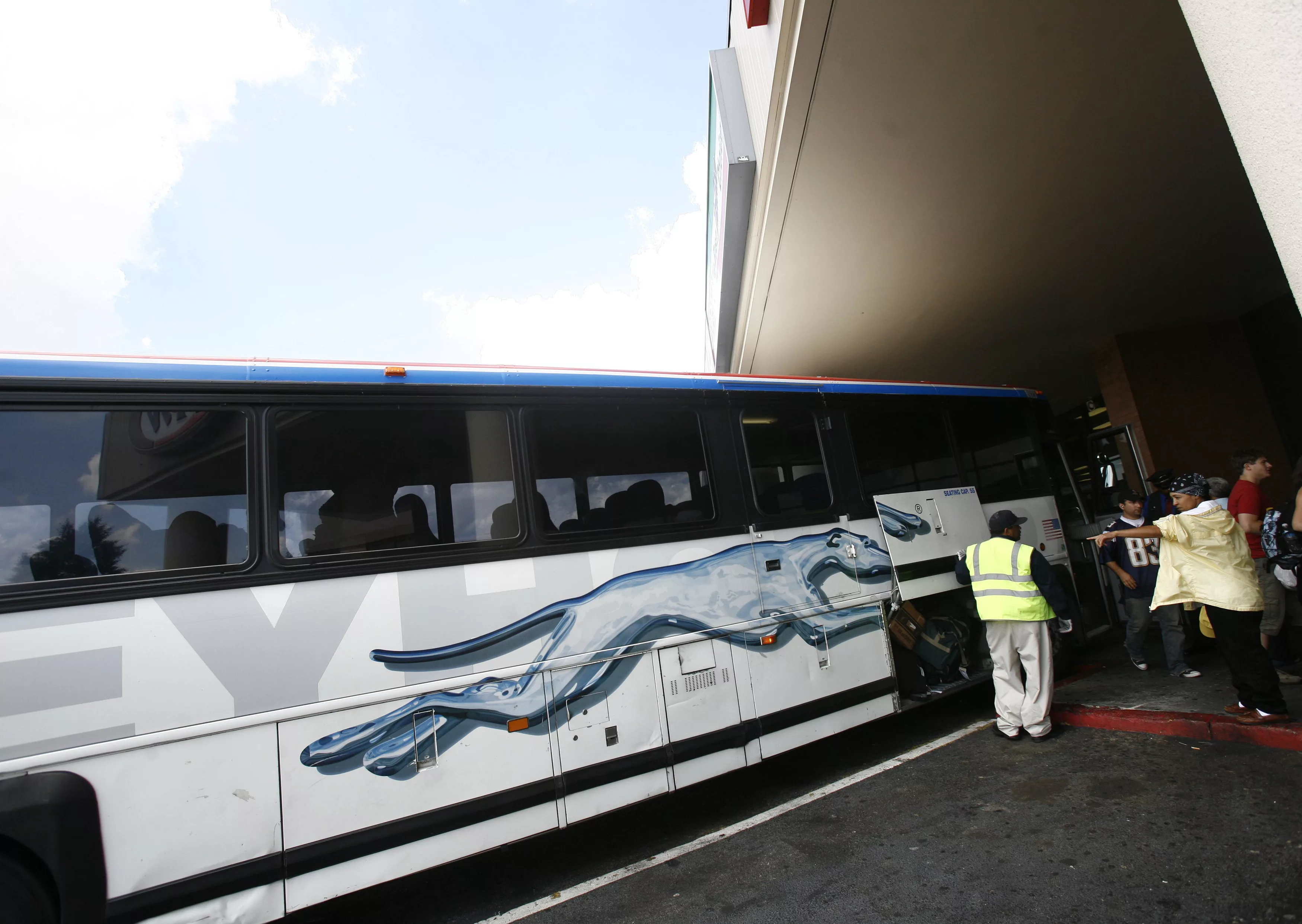 a-bus-stop-in-baltimore-maryland