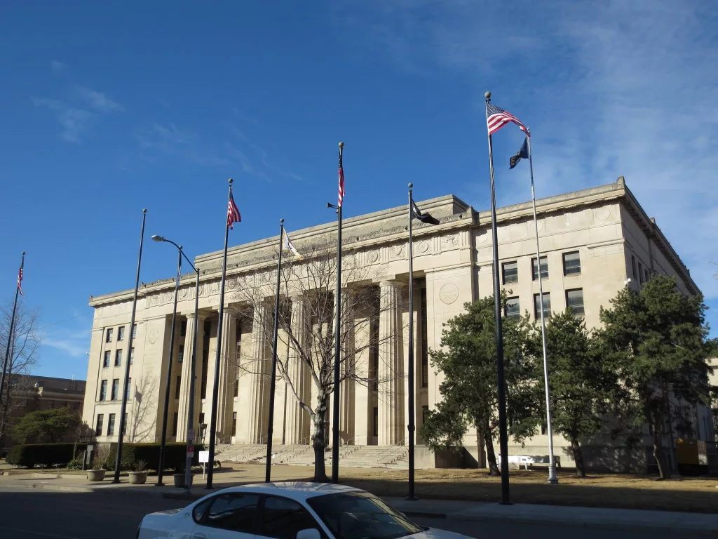 wyandotte-county-courthouse