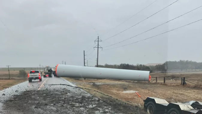 windmill-blocks-road