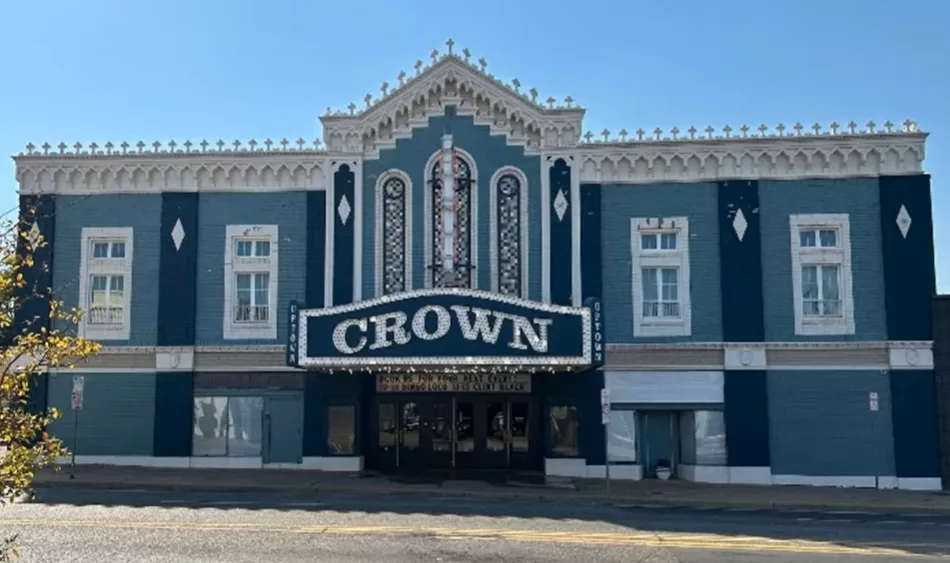crown-uptown-2-4