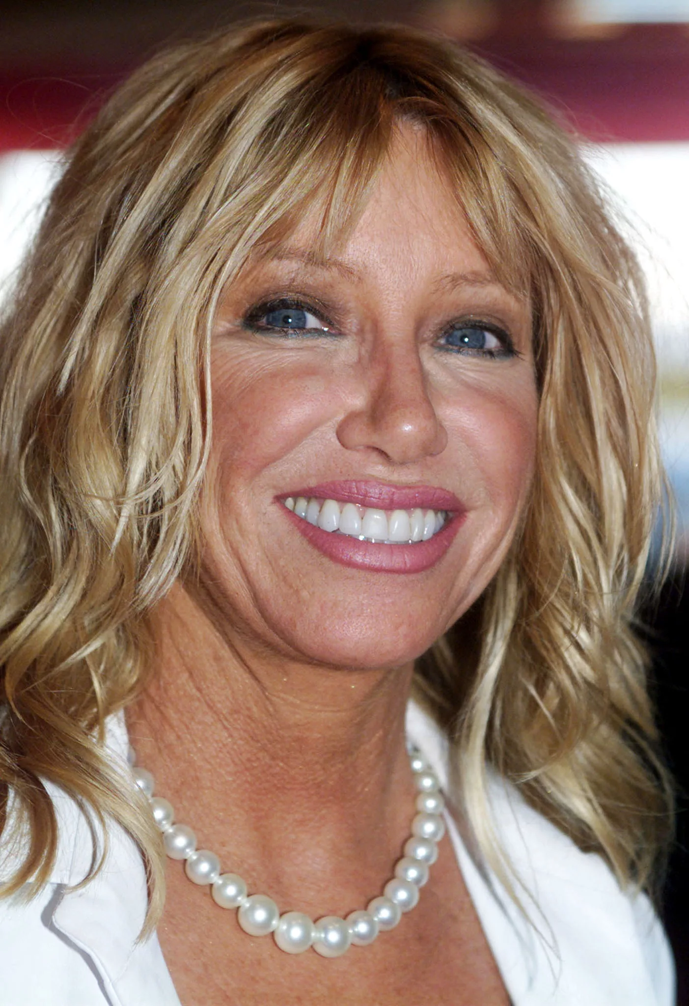file-photo-actor-suzanne-somers-poses-at-a-reception-in-north-hollywood