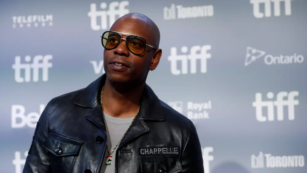 actor-chapelle-arrives-for-the-press-conference-to-promote-the-film-a-star-is-born-at-the-toronto-international-film-festival-tiff-in-toronto