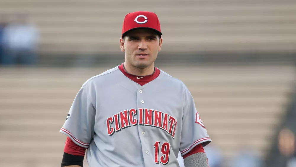 First baseman Joey Votto returns to Cincinnati Reds after shoulder