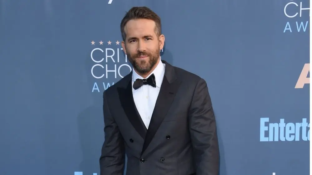 Ryan Reynolds arrives to the Critics' Choice Awards 2016 on December 11^ 2016 in Hollywood^ CA
