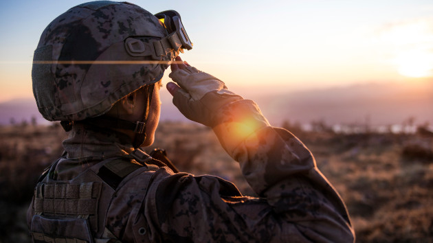 gettyrf_102122_femaleservicemember