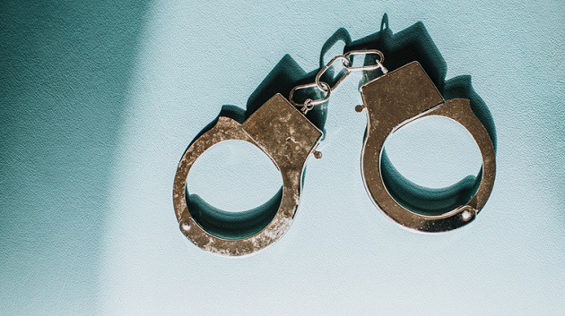 gettyimages_handcuffs_031323358330