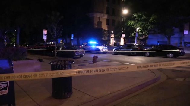 chicago-shooting-ht-jt-230530_1685479218728_hpmain_16x9_992844486
