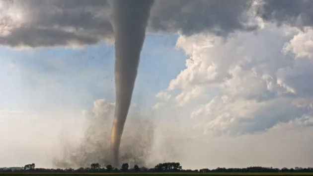 gettyrf_32723_tornado2028129543213