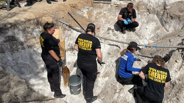 volusiacountysheriff_buiedremains_02292415743