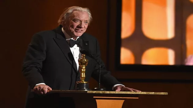 getty_062124_donald20sutherland750137