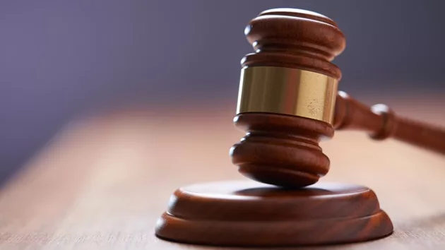 gettyimages_gavel_082624886616