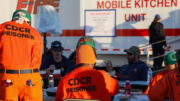 news_inmatefirefighters_11425105988