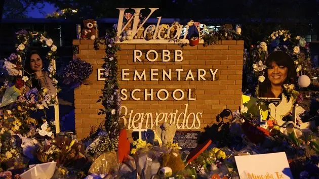 g_uvalde_010626945464