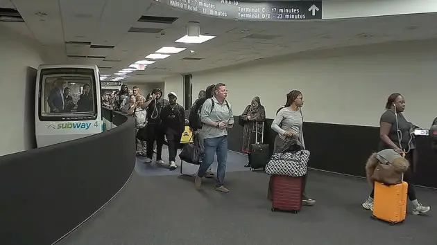 news_airport_32426337796