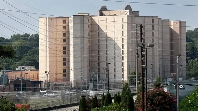 g_fultoncountyjail_042926297120