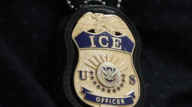 getty_icebadge_051826693181